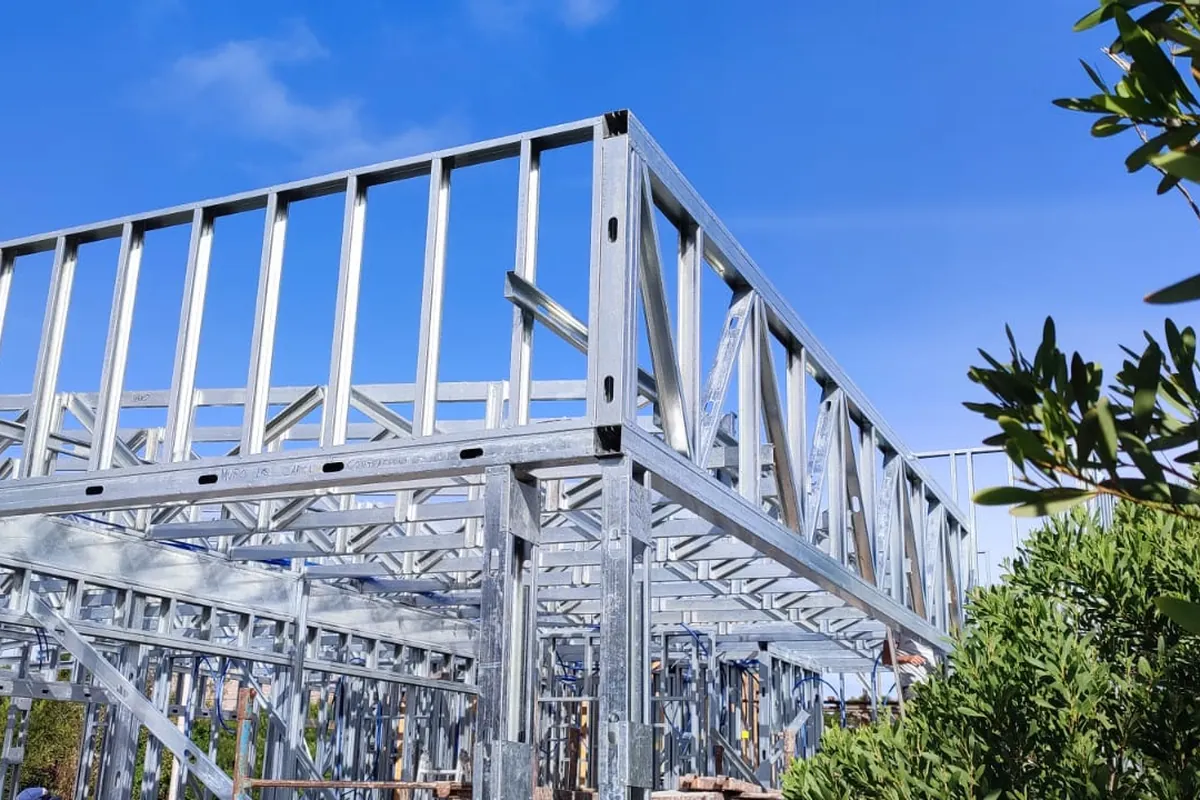 Cercha y perfilería de Steel Framing vistas desde el exterior