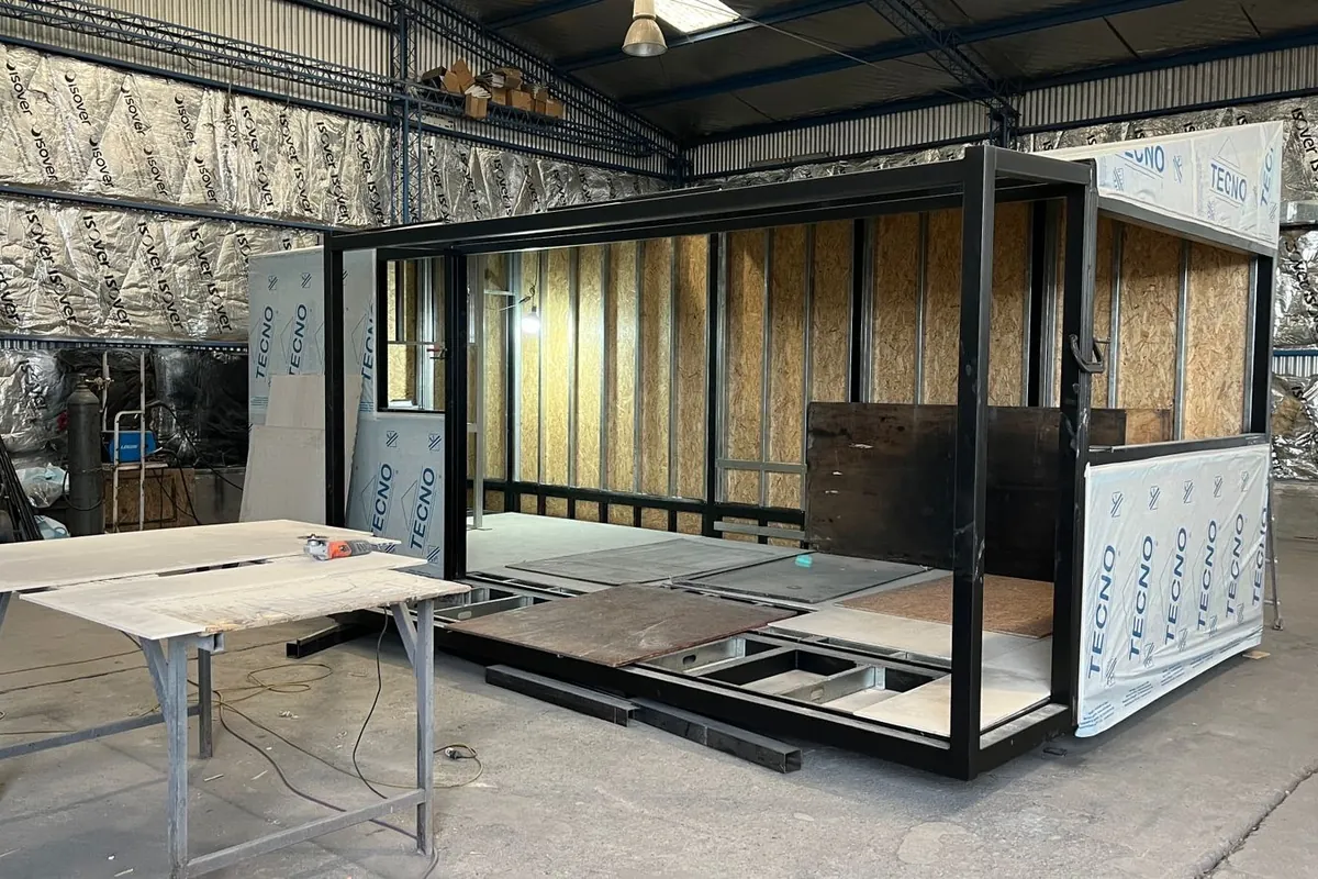 Fabricación de módulo constructivo con estructura metálica